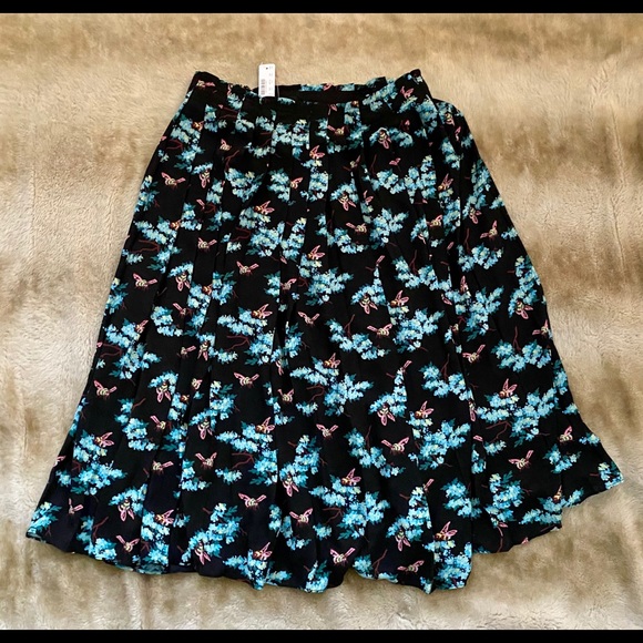 NWT J.Crew Flowy Pleated Midi Skirt - Picture 2 of 4